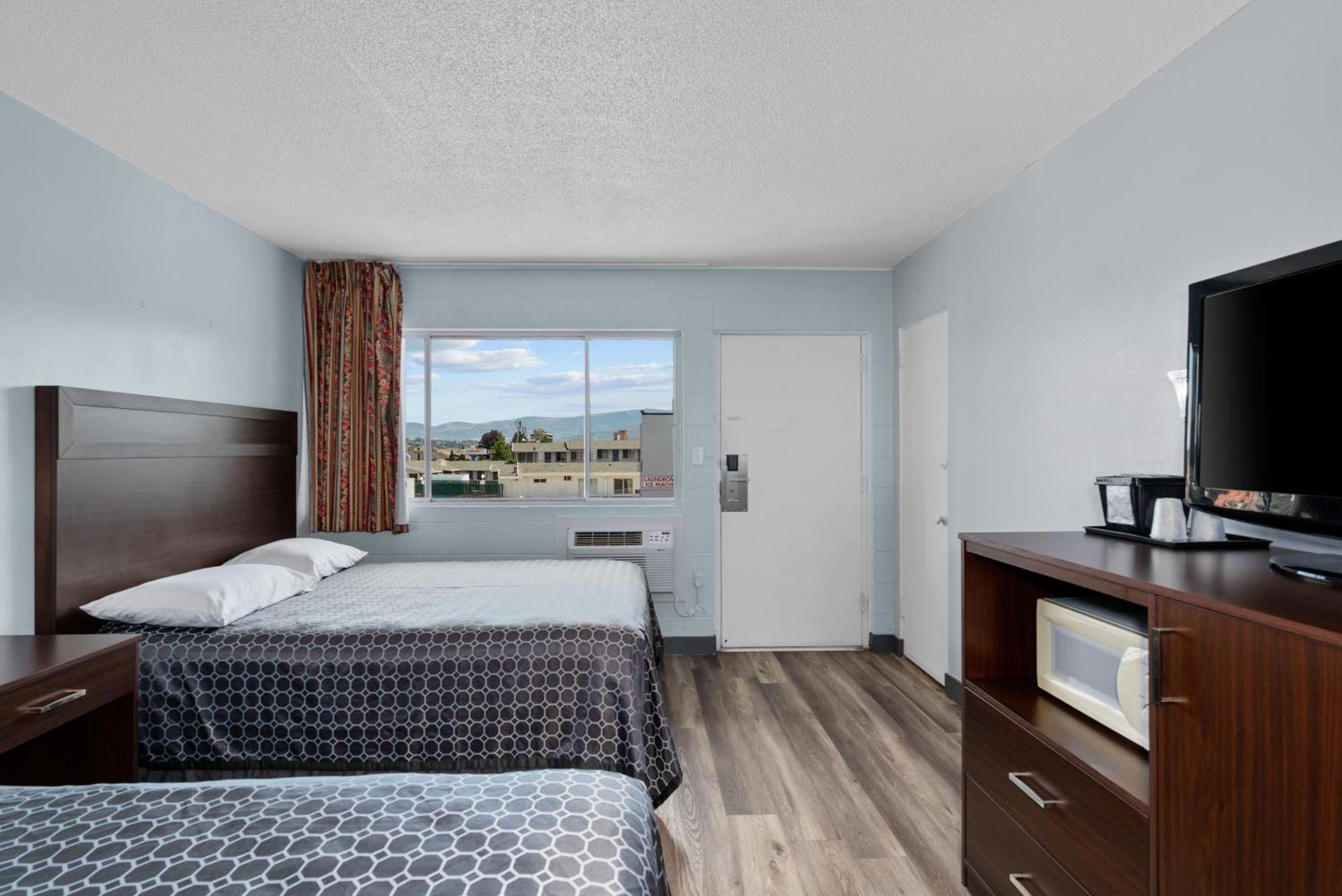 Holiday Lodge Wenatchee Exterior photo