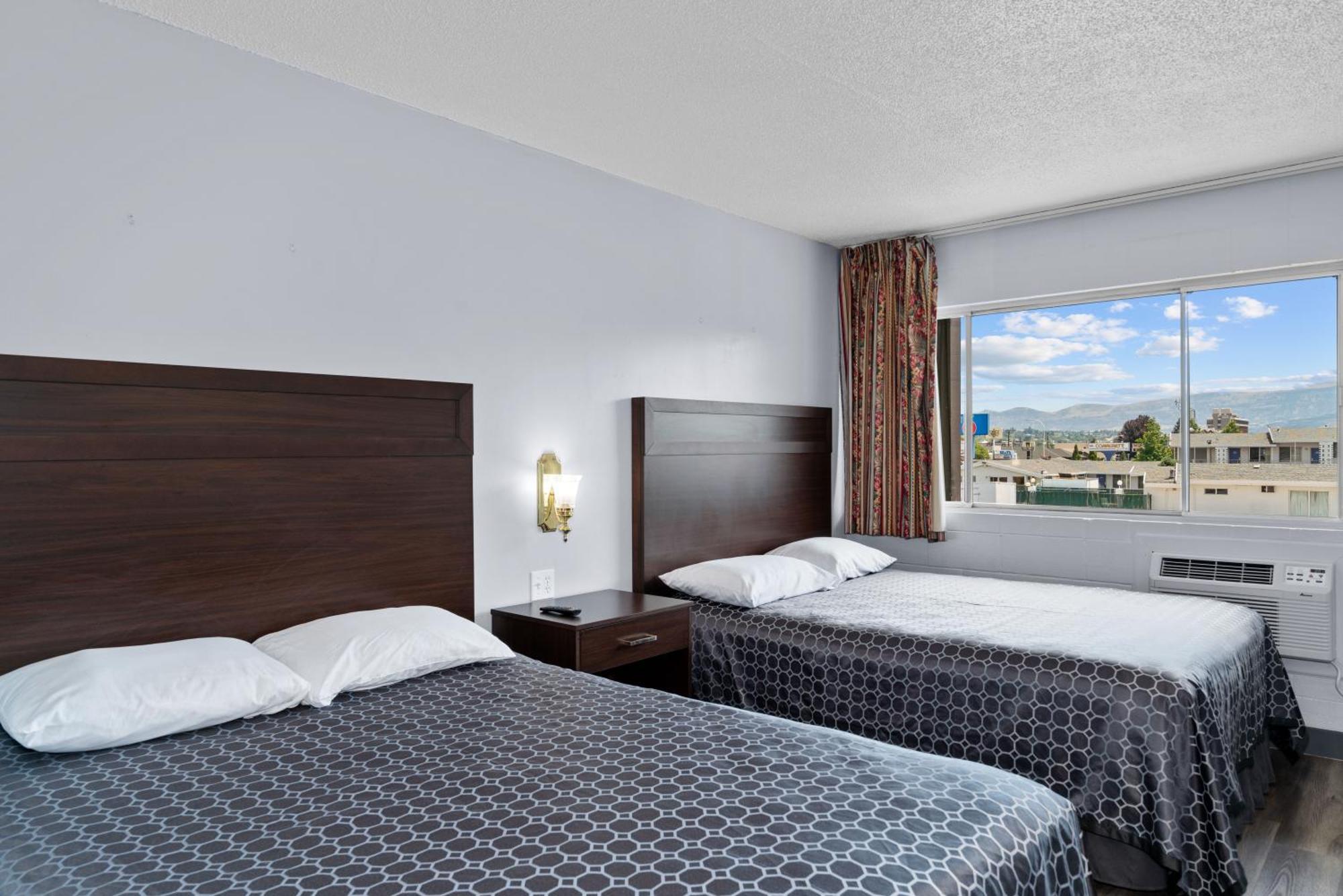 Holiday Lodge Wenatchee Exterior photo